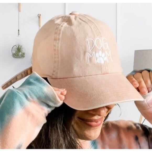 NWOT DAVID & YOUNG “Dog Mom” Hat in Beige - Picture 1 of 5
